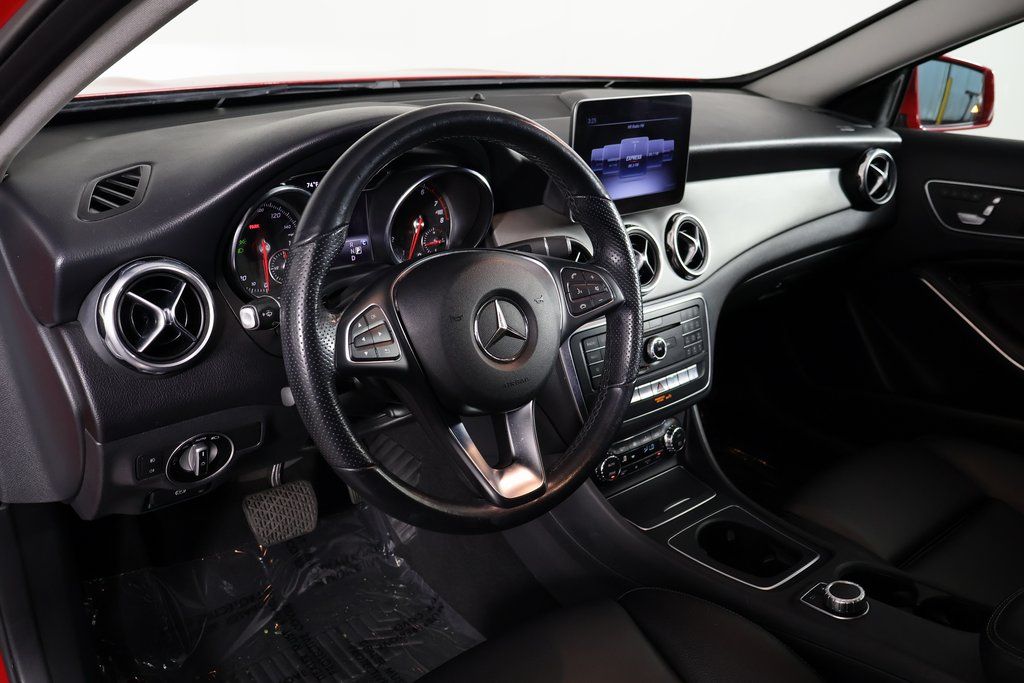 Thumbnail: 2019 Mercedes-Benz GLA - 7