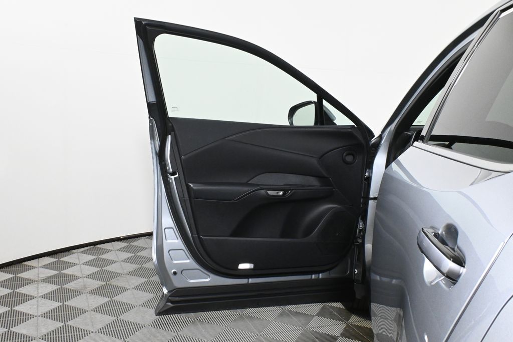 Thumbnail: 2025 Lexus RX - 29