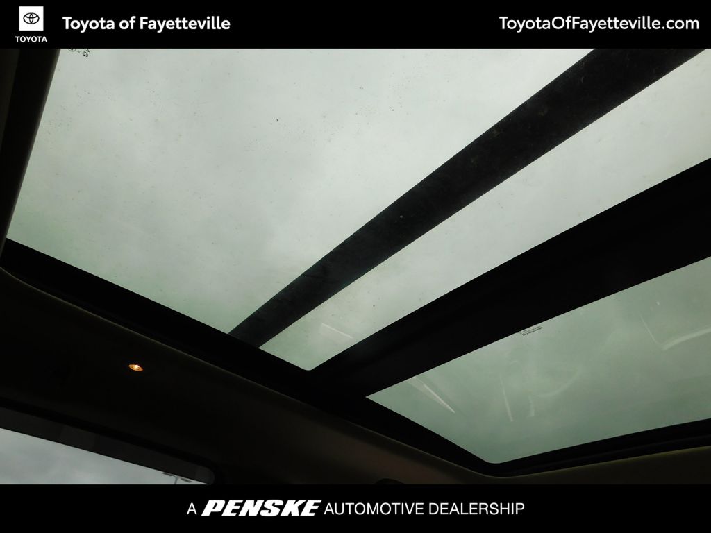 Thumbnail: 2017 Jeep Grand Cherokee - 6