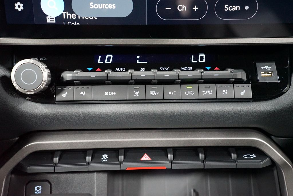 Thumbnail: 2026 Toyota Tundra - 21