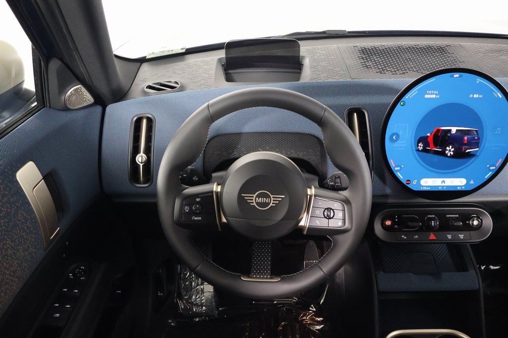 Thumbnail: 2027 MINI Cooper Countryman - 3
