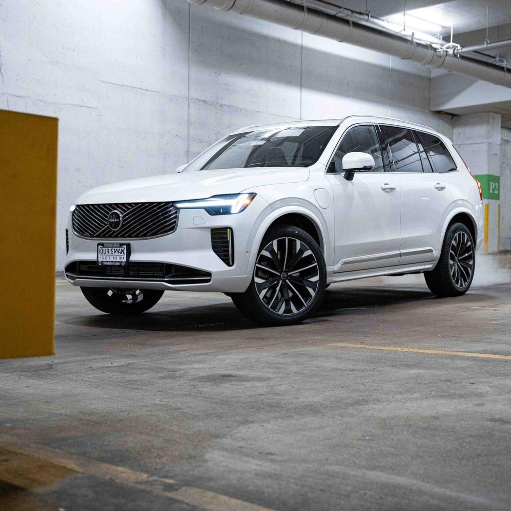 Crystal White Pearl 2026 Volvo XC90 SUV / Crossover Automatic