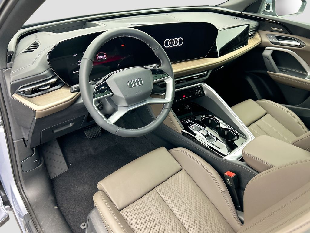 Thumbnail: 2025 Audi Q5 - 10