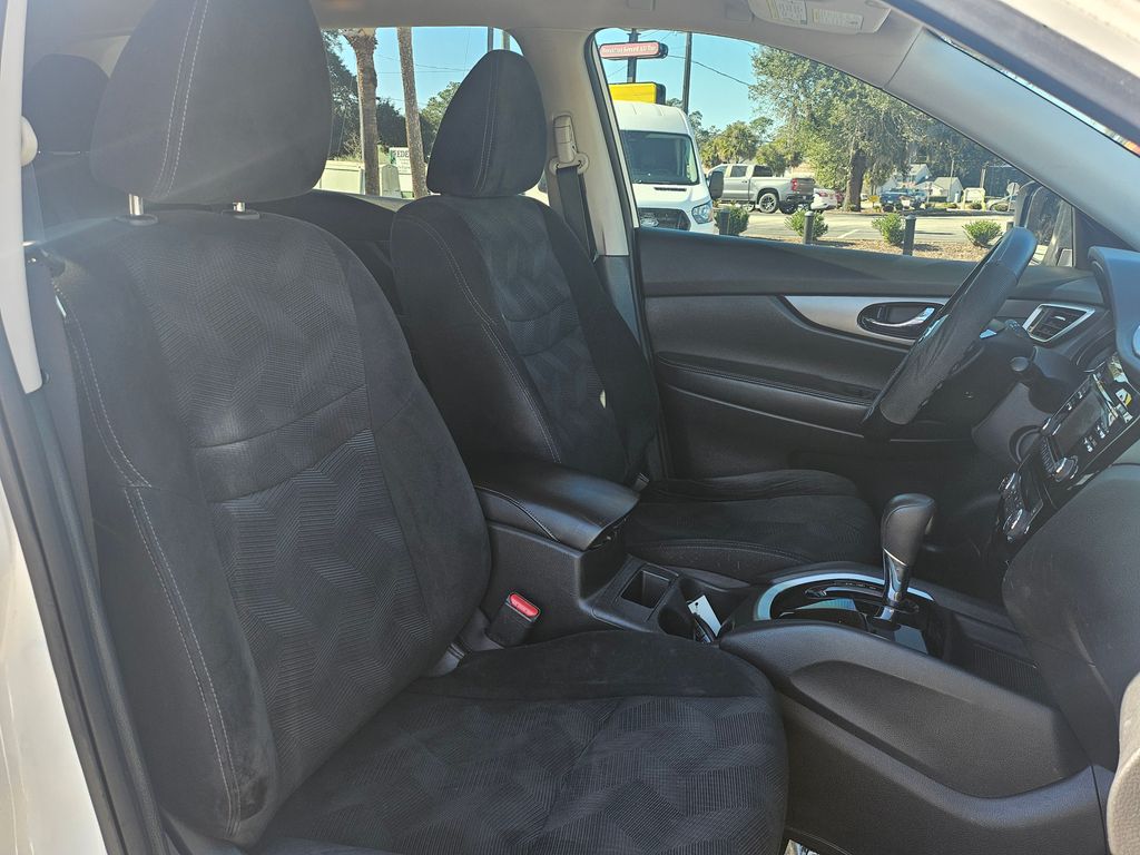 2016 Nissan Rogue SV White at Emmons Autoplex