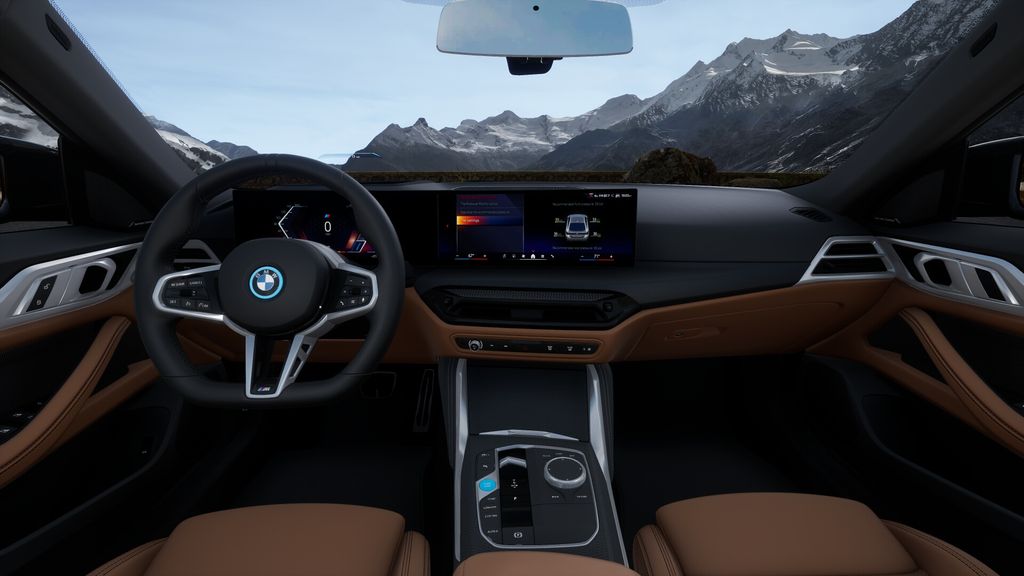 2025 BMW i4 eDrive40 32