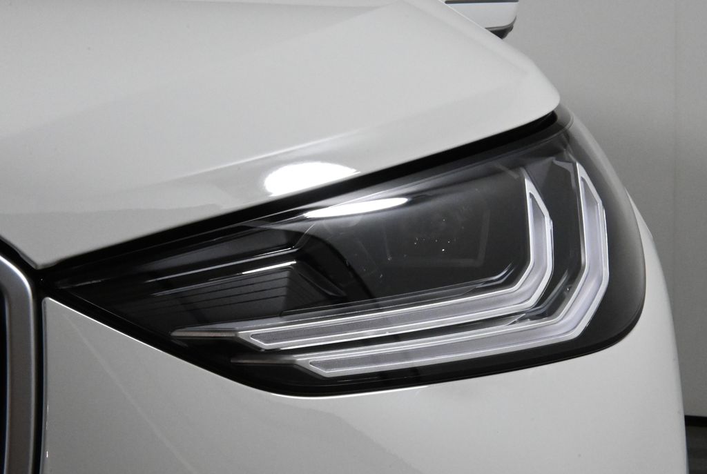 Thumbnail: 2026 BMW X3 - 11