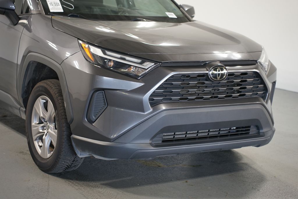 Thumbnail: 2022 Toyota RAV4 - 4