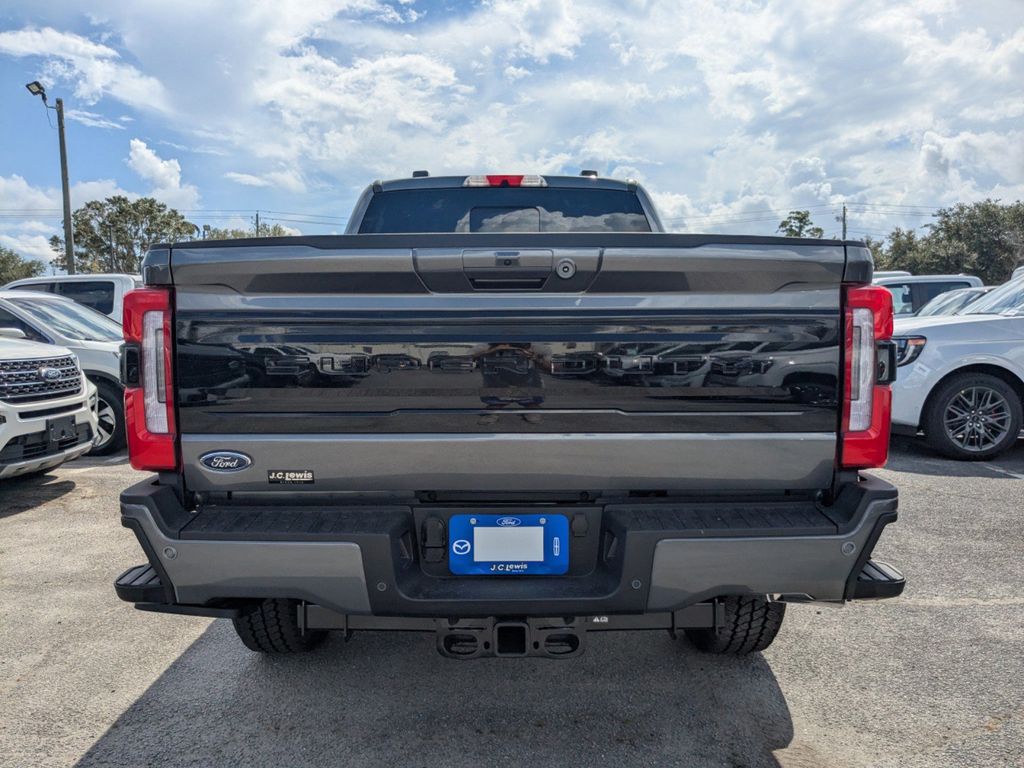 2026 Ford Super Duty F-250 SRW Platinum