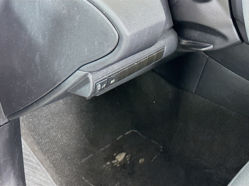 Thumbnail: 2024 Toyota Corolla - 10