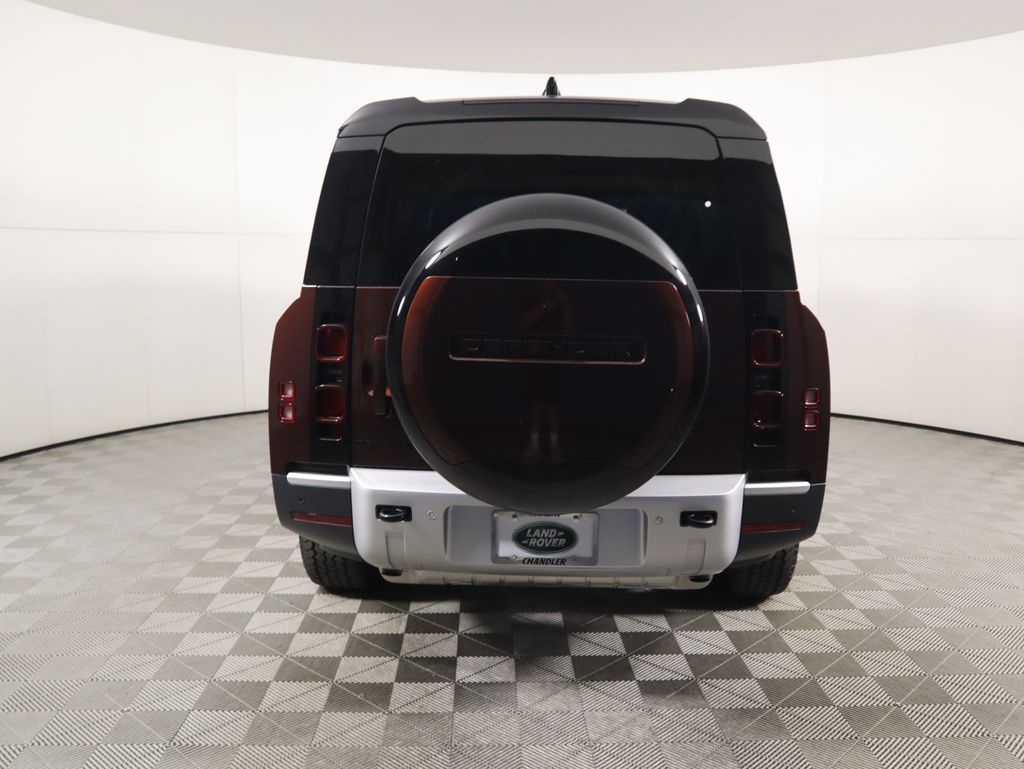 Thumbnail: 2025 Land Rover Defender - 6