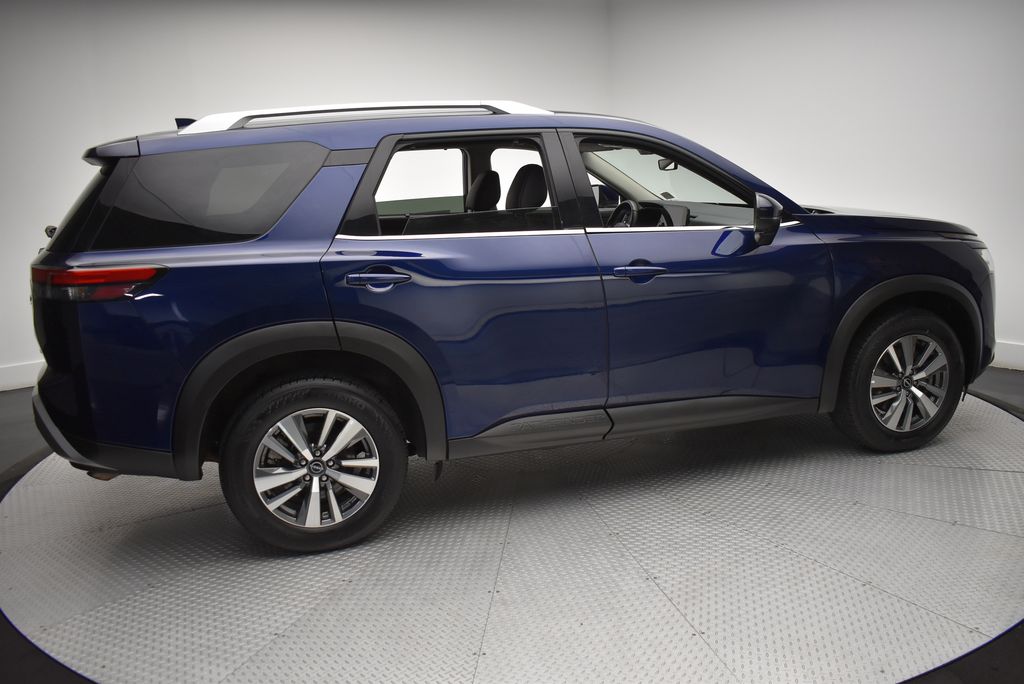 Thumbnail: 2025 Nissan Pathfinder - 4