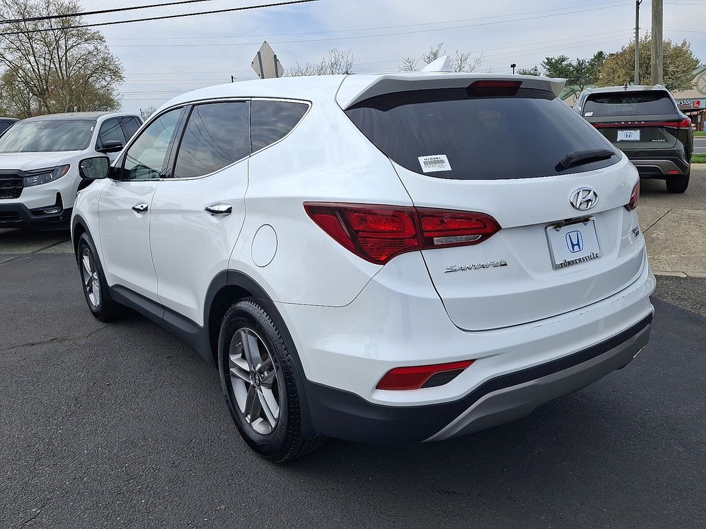 Thumbnail: 2017 Hyundai Santa Fe - 4