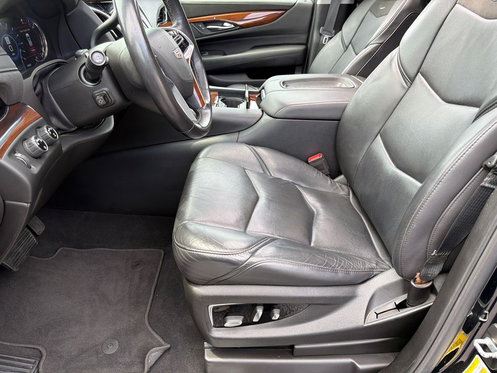 Used 2018 Cadillac Escalade SUV
