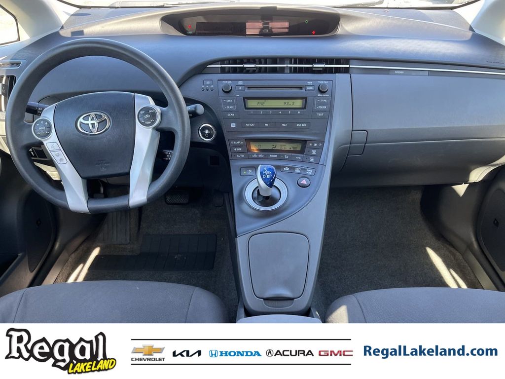 2010 Toyota Prius I 17