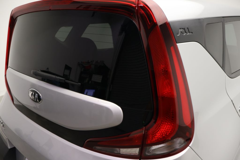 Thumbnail: 2021 Kia Soul - 9