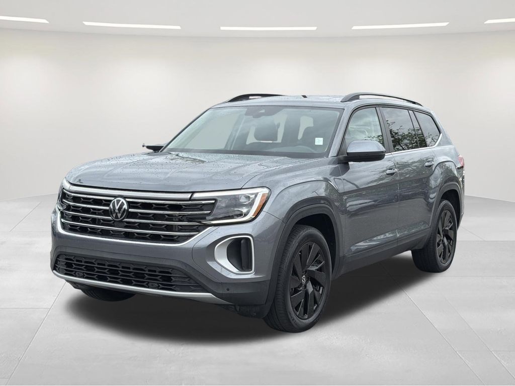 Platinum Gray Metallic 2024 Volkswagen Atlas SE 4Motion AWD with Technology SUV / Crossover All-Wheel Drive 8-Speed Automatic