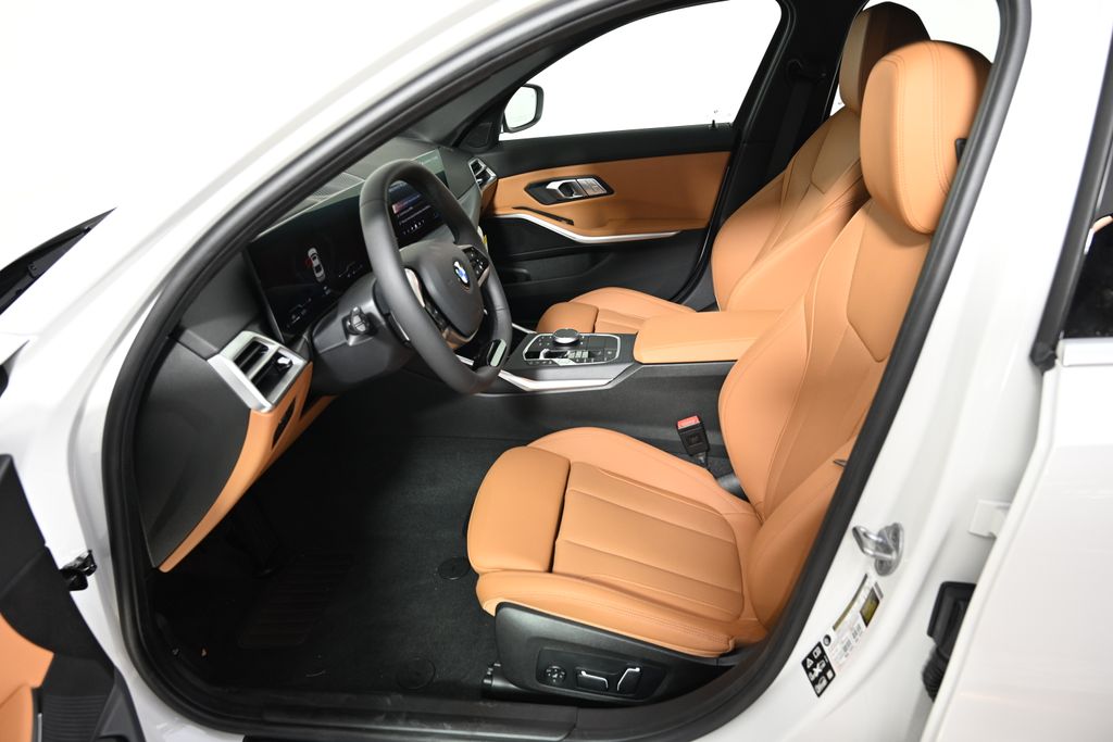 Thumbnail: 2025 BMW 3 Series - 14