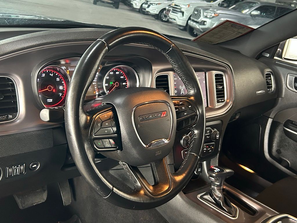 Used 2023 Destroyer Gray Clearcoat Dodge SXT image 40