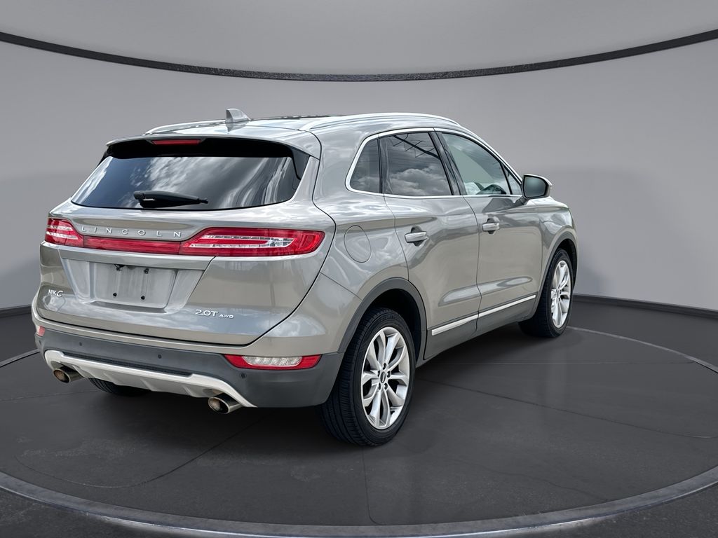 Thumbnail: 2017 Lincoln MKC - 11