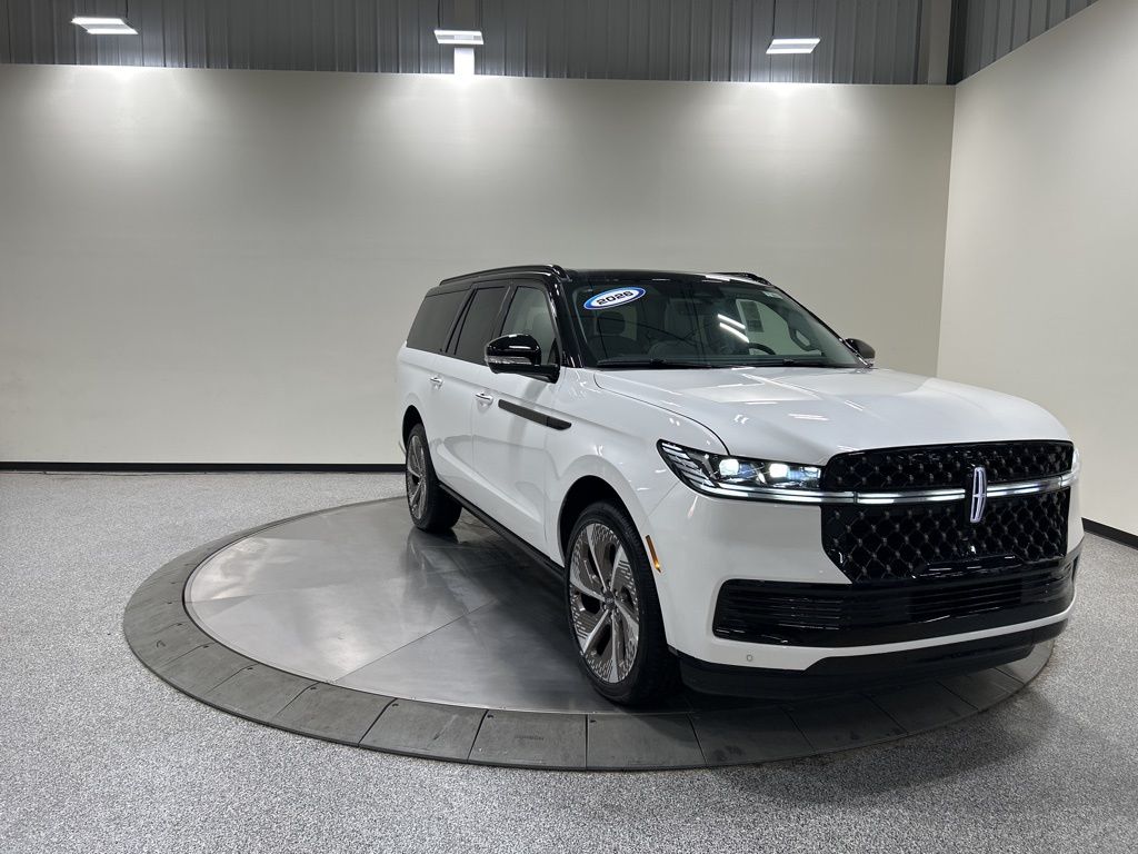 new 2026 Lincoln Navigator L car, priced at $138,045