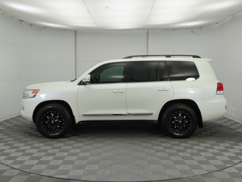 2018 Toyota Land Cruiser  8