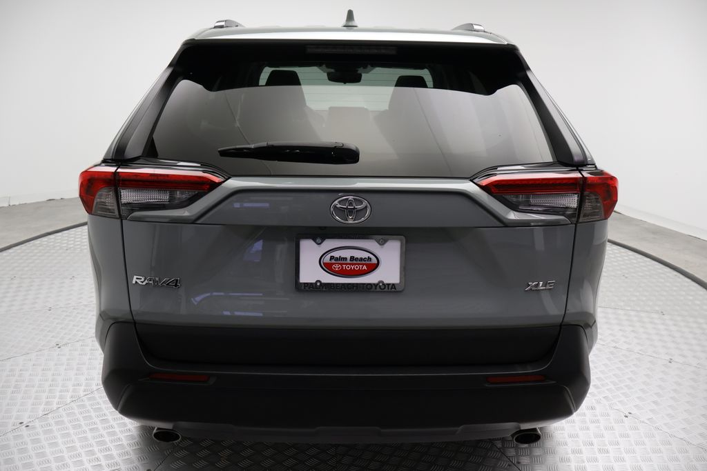 Thumbnail: 2023 Toyota RAV4 - 10