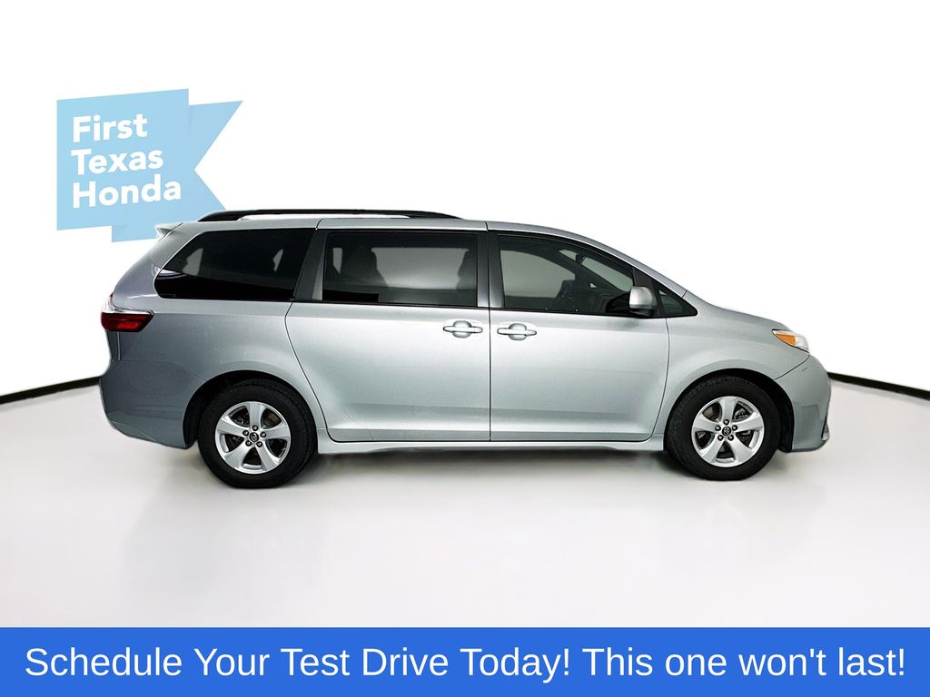 Used Car 2019 Toyota Sienna  Le For Sale Under $25,000 In Austin, Texas