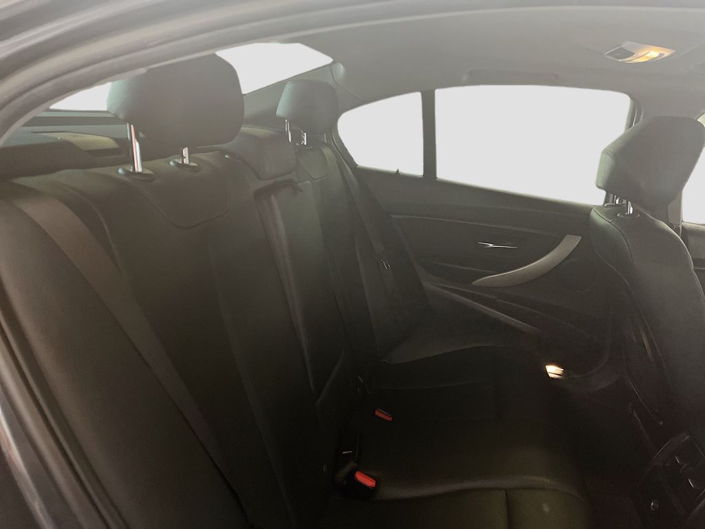 Used 2018 Gray BMW 320i image 25
