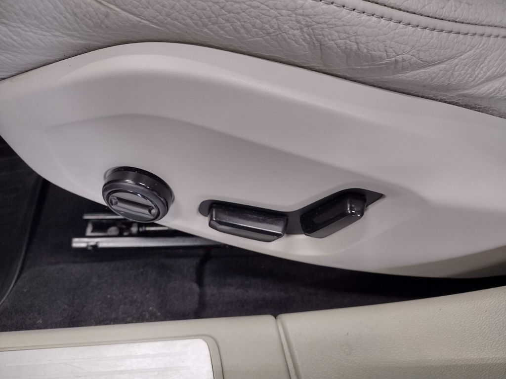 2021 Volvo S60 T6 Momentum