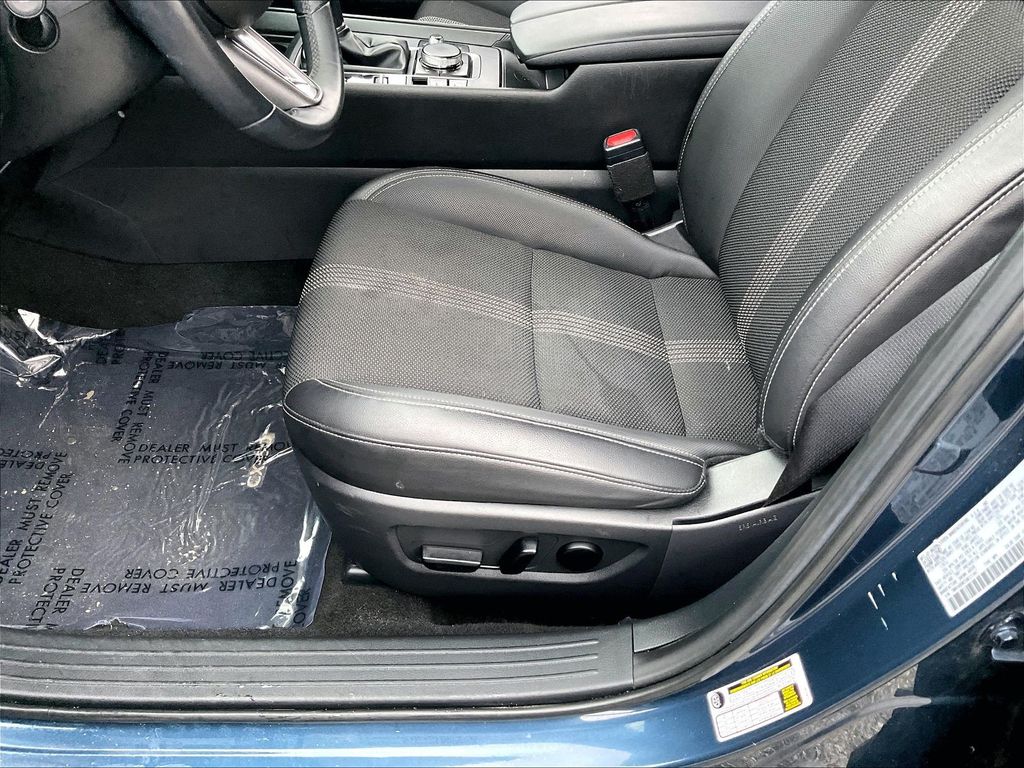 2025 Mazda CX-50 — photo 33