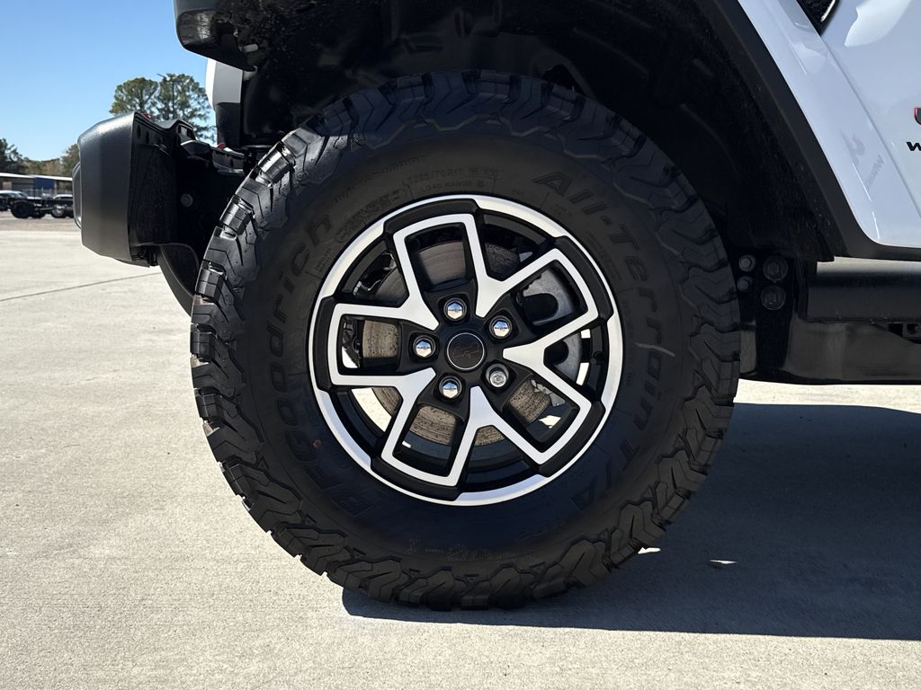 2026 Jeep Wrangler Rubicon White/off-white at Mac Haik CDJR North Houston