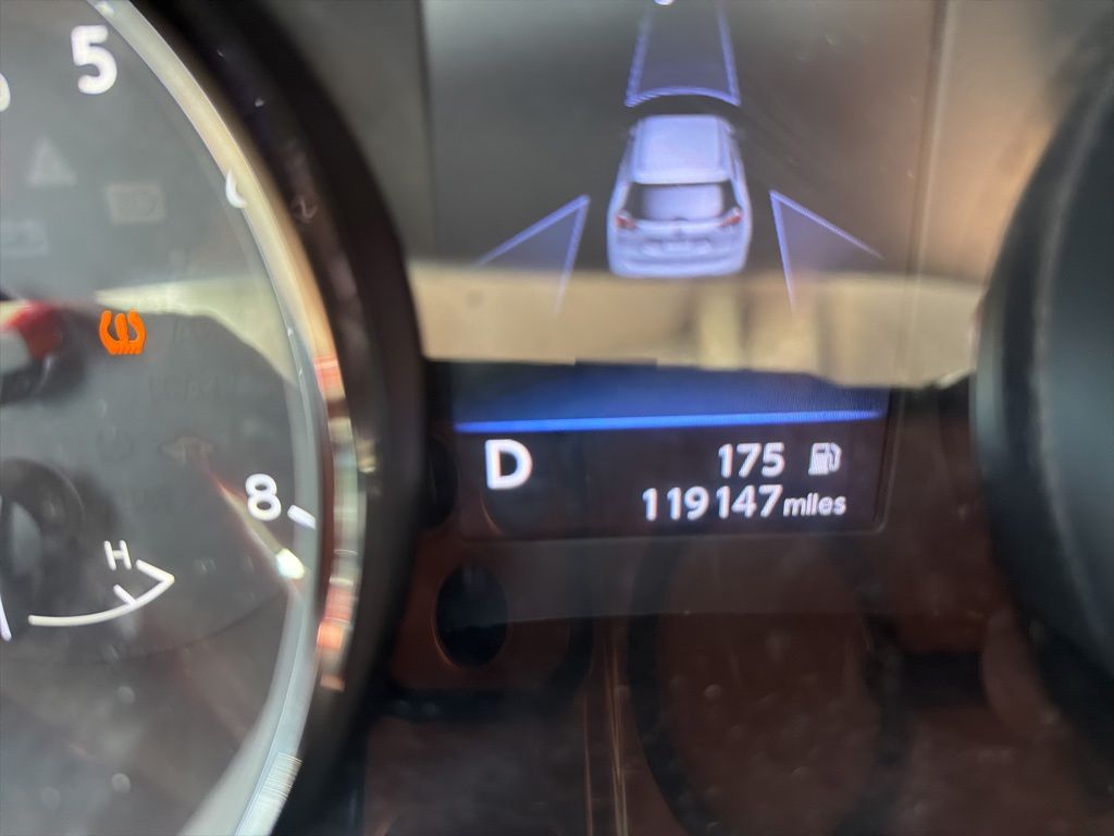 2018 Nissan Rogue SV Black at Community Toyota