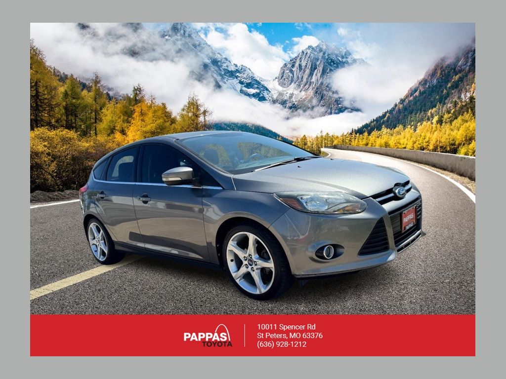 Sterling Gray Metallic 2012 Ford Focus Titanium Hatchback Hatchback Front-Wheel Drive 6-Speed Automatic