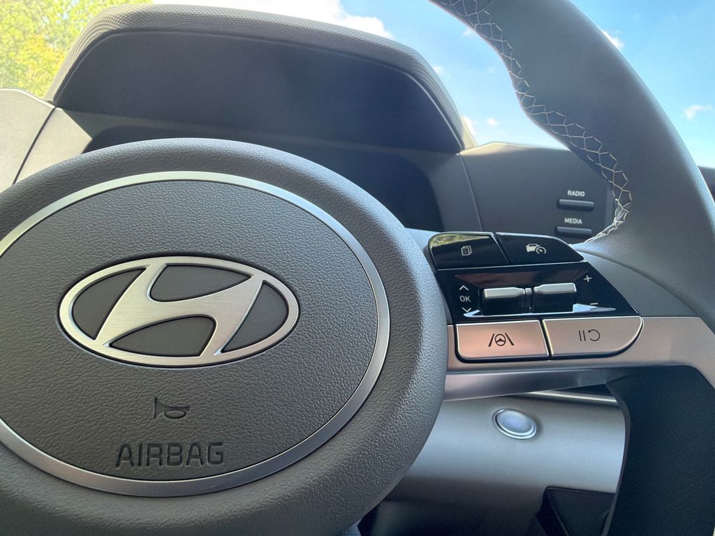 New 2026 White Hyundai SEL Sport image 27