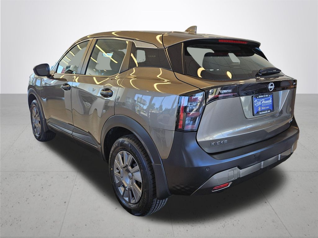 2025 Nissan Kicks S