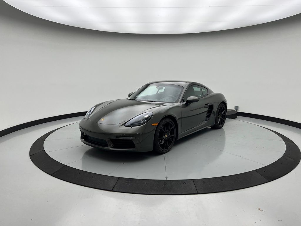 2024 Porsche 718 Cayman  -
                Chantilly, VA