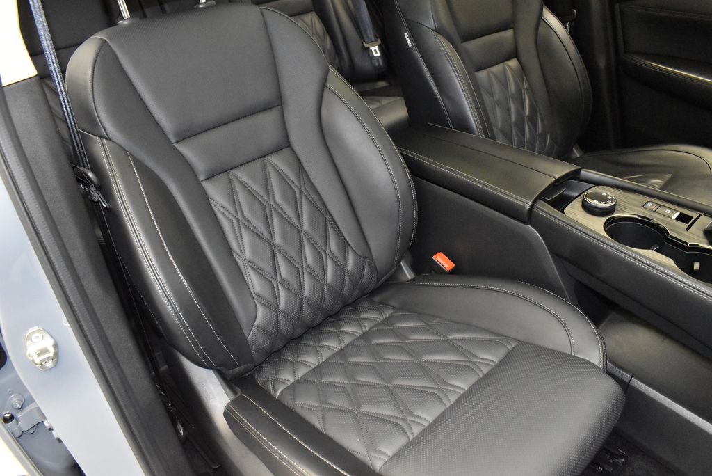 2023 Nissan Rogue Platinum 25