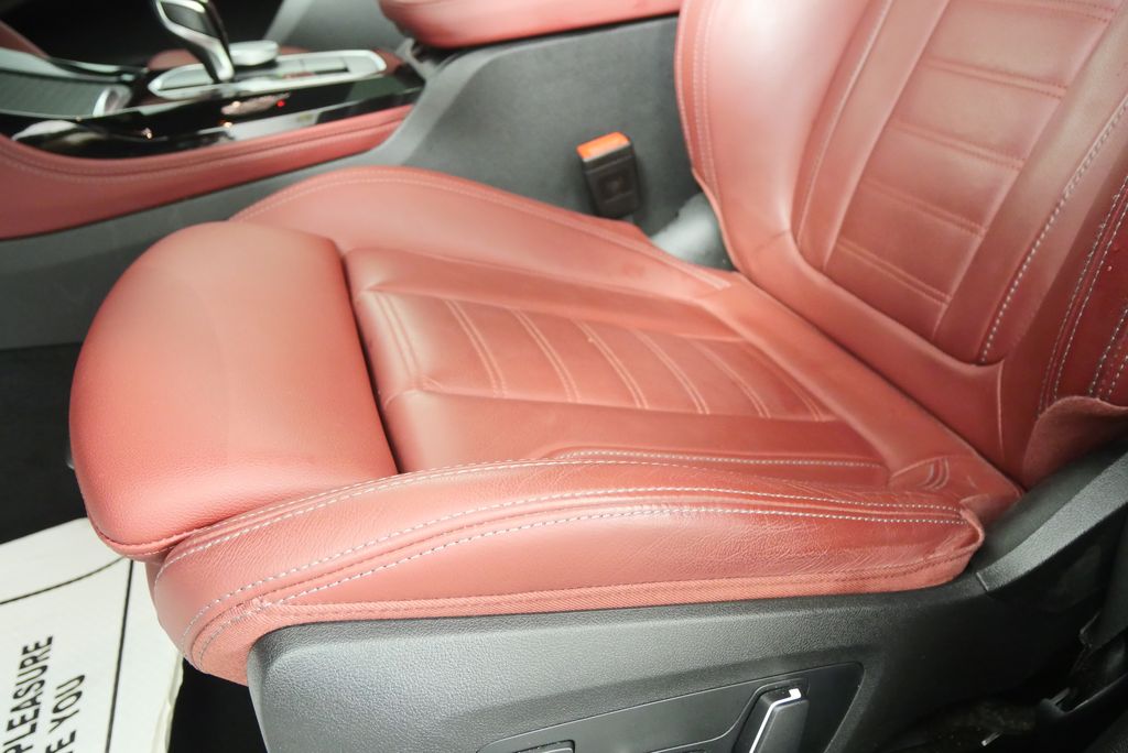 Thumbnail: 2025 BMW X4 - 10