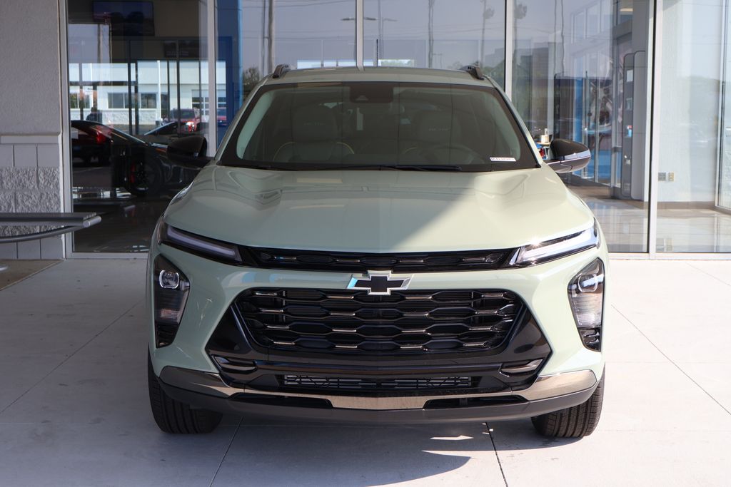 Thumbnail: 2025 Chevrolet Trax - 2