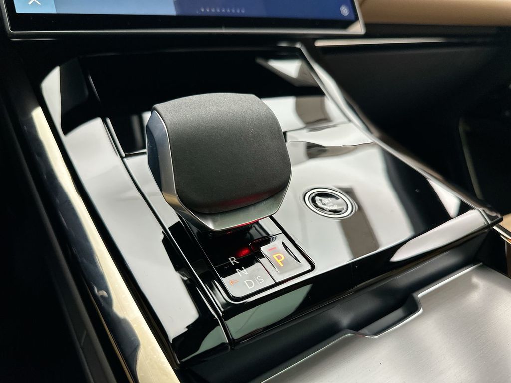 Thumbnail: 2026 Land Rover Range Rover Sport - 12