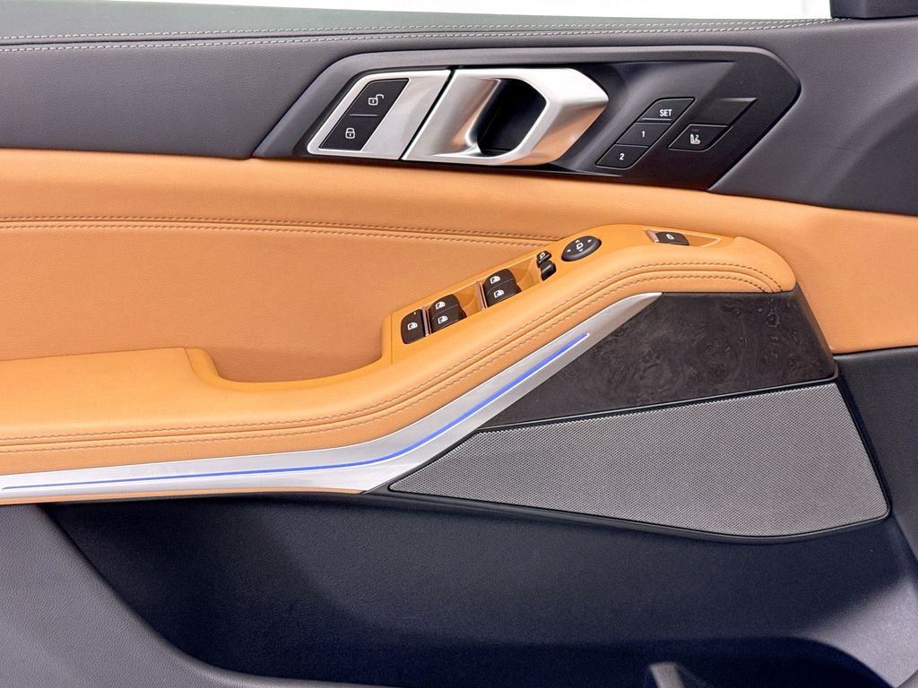 Thumbnail: 2026 BMW X5 - 22