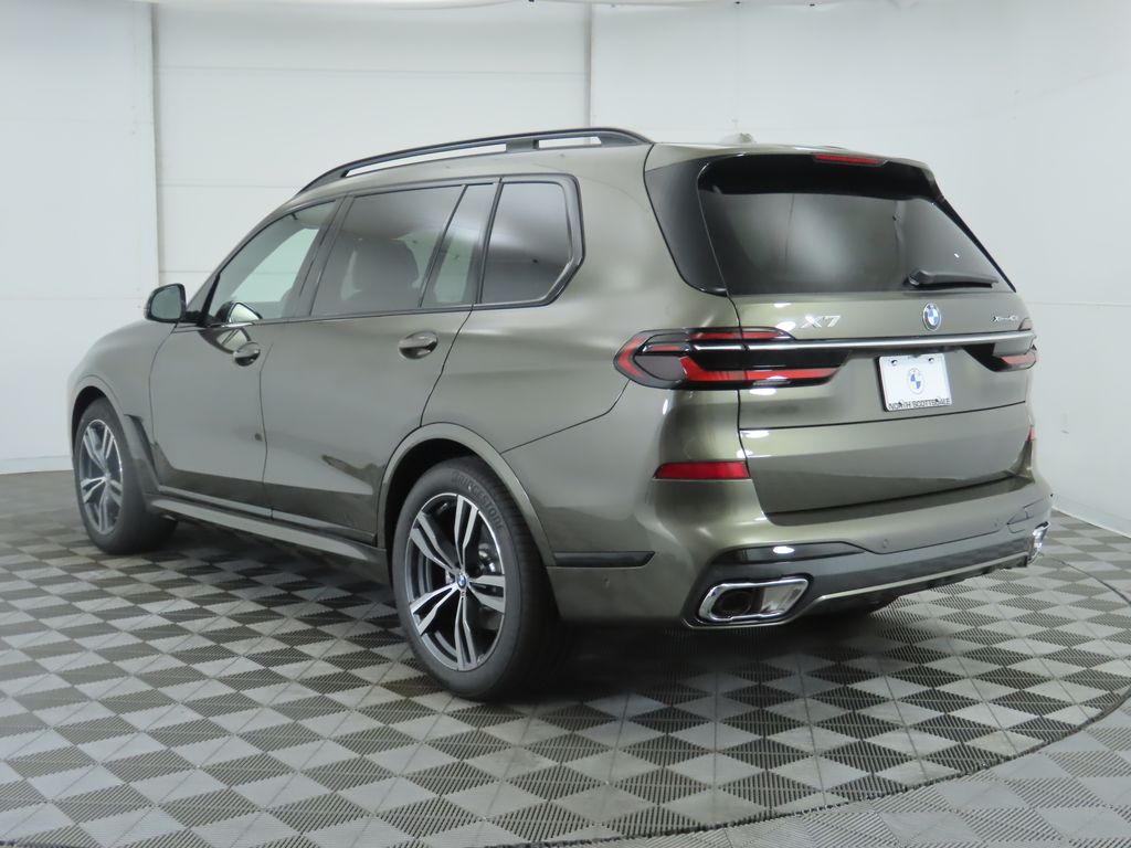 Thumbnail: 2026 BMW X7 - 7