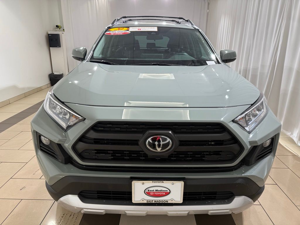 Thumbnail: 2020 Toyota RAV4 - 8
