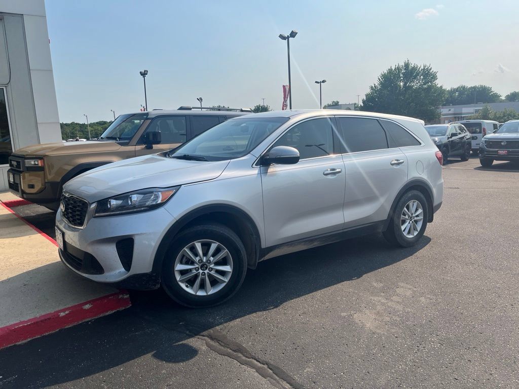 Sparkling Silver 2019 Kia Sorento SUV / Crossover Front-Wheel Drive 6-Speed Automatic
