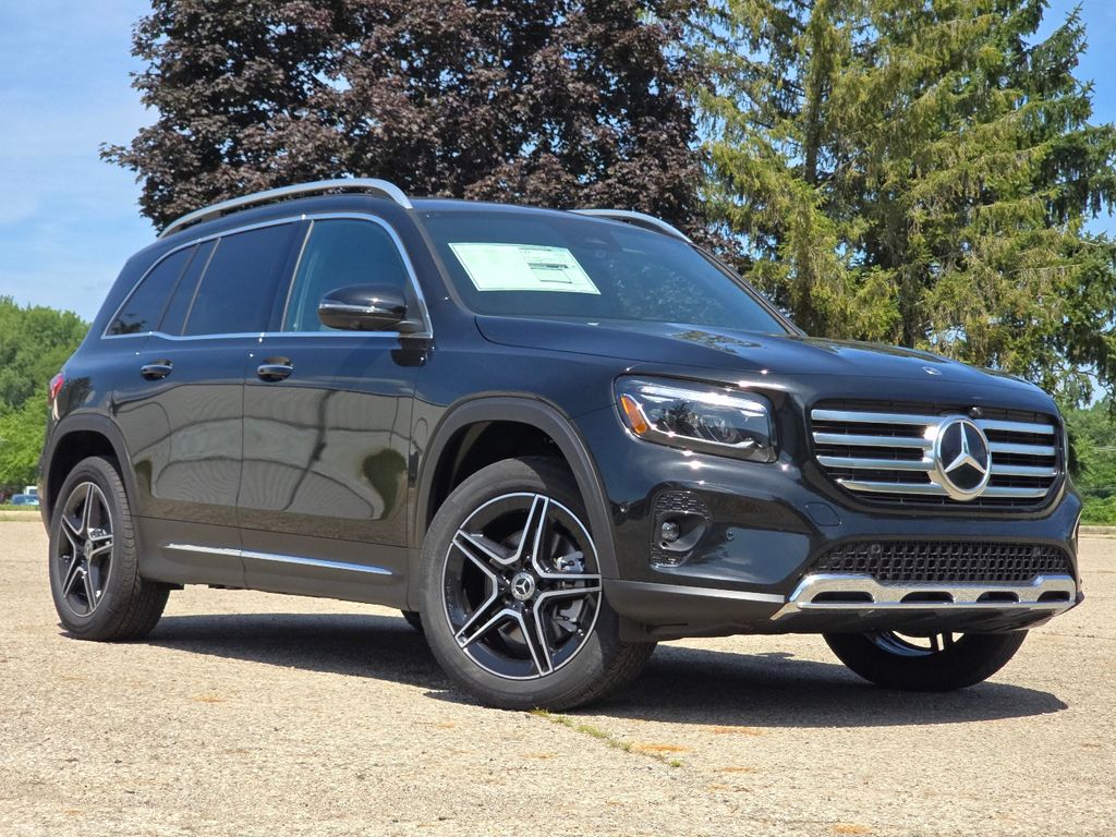 New 2026 Black Mercedes-Benz GLB 250 image 2