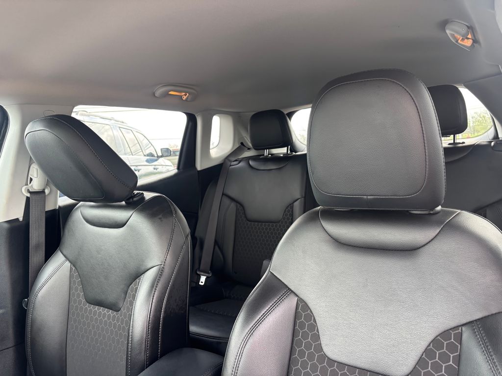 Used Car 2021 Jeep Compass  Altitude For Sale Under $25,000 In Austin, Texas