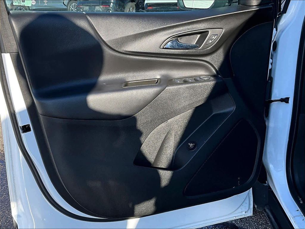 2023 Chevrolet Equinox — photo 15