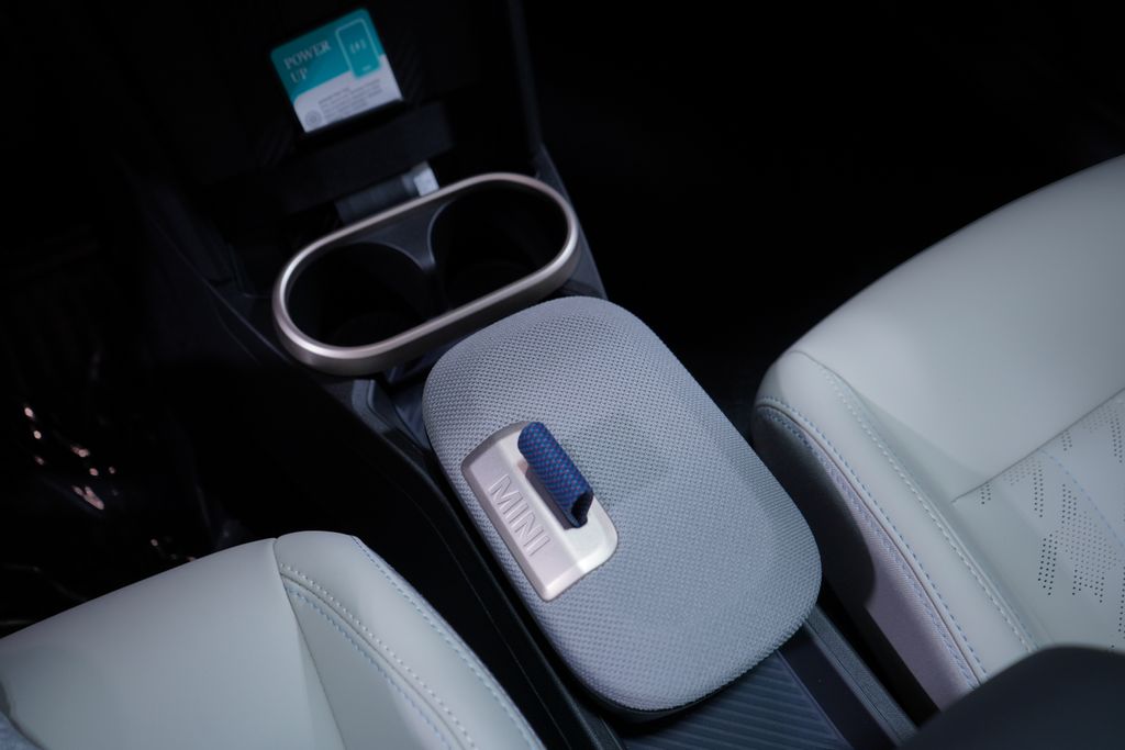 Thumbnail: 2026 MINI Cooper - 12