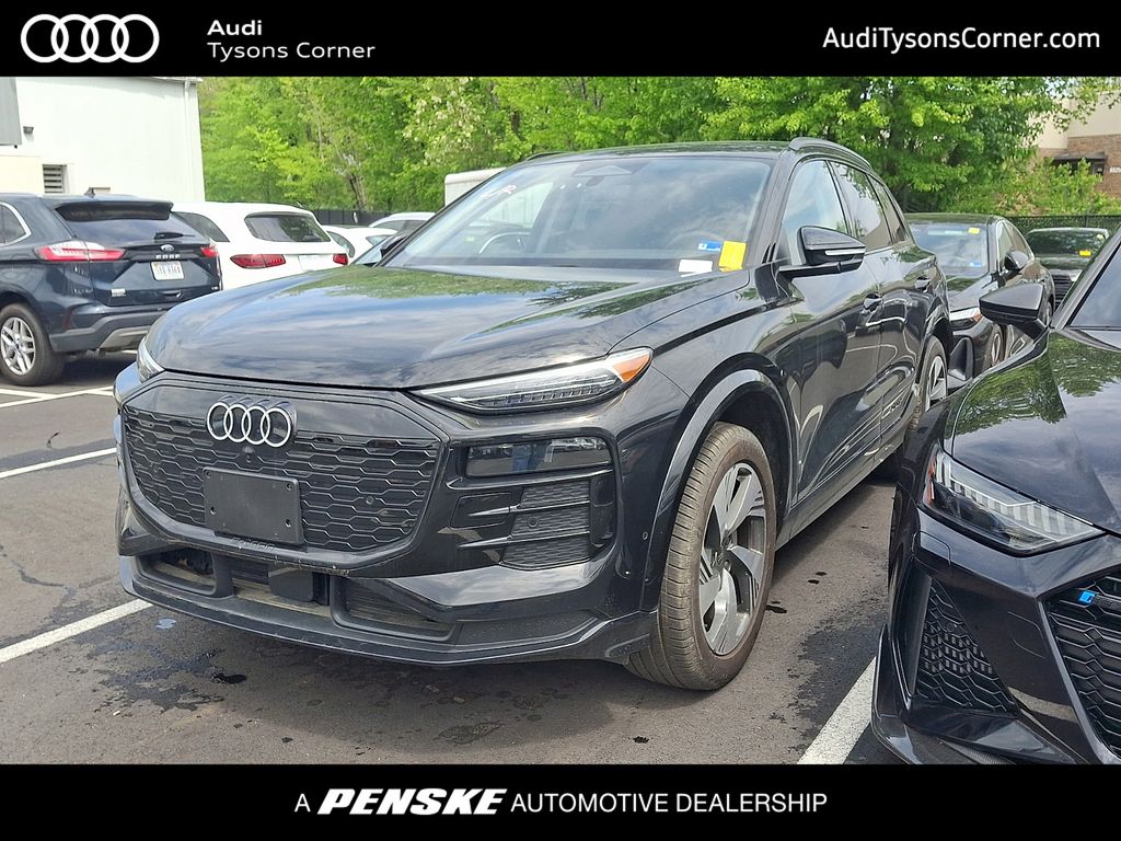 Thumbnail: 2025 Audi Q6 e-tron - 1