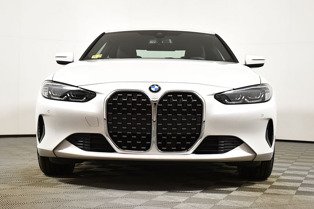 Thumbnail: 2024 BMW 4 Series - 10